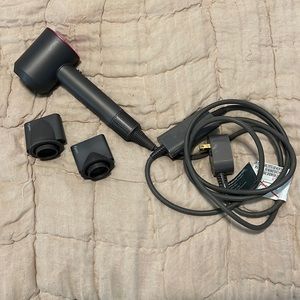 Dyson hair dryer. EUC.